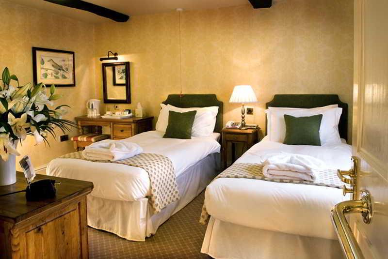 The Bear Hotel Devizes Eksteriør bilde