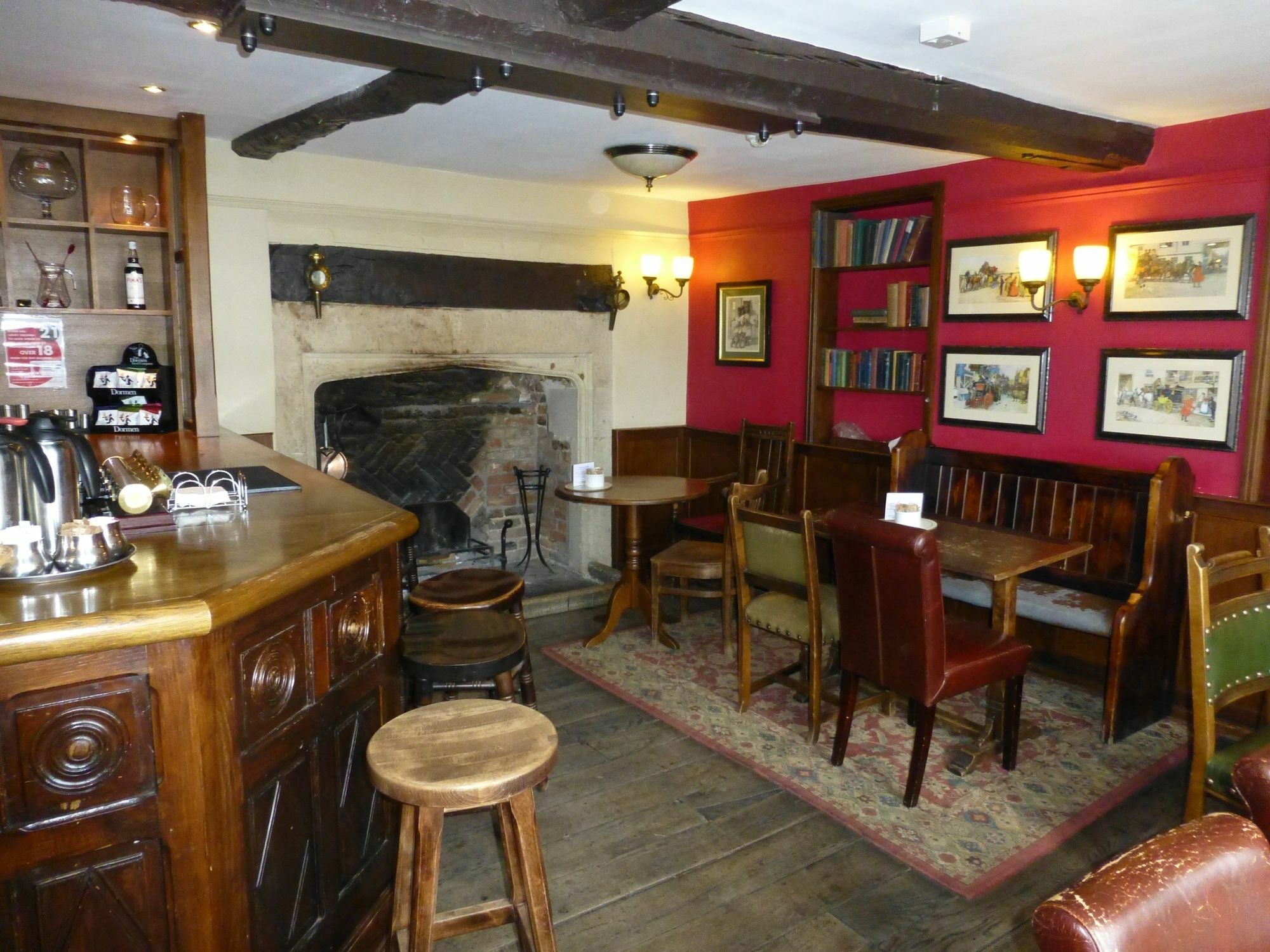 The Bear Hotel Devizes Eksteriør bilde